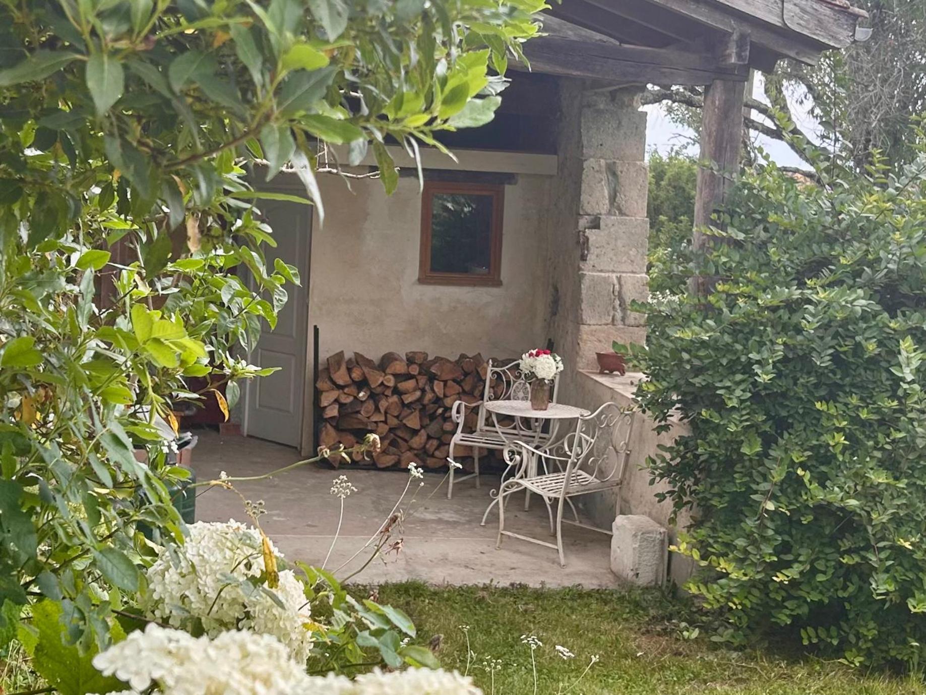 Pedauge Bed & Breakfast Moncrabeau Ngoại thất bức ảnh
